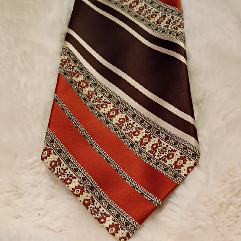 Vintage Oleg Cassini Necktie